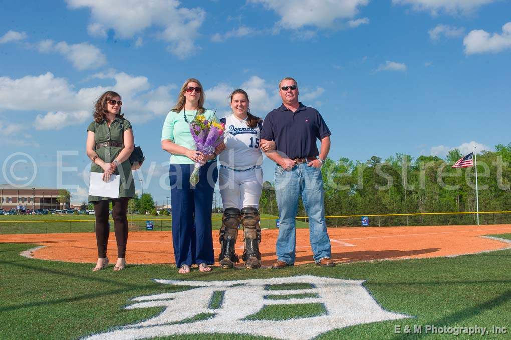 Softball Seniors 023.jpg